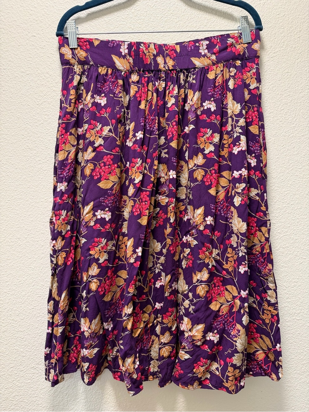 Hell Bunny Retro Style, Bold “Berry Crush” Floral Button-Front Skater Skirt - Picture 3 of 6